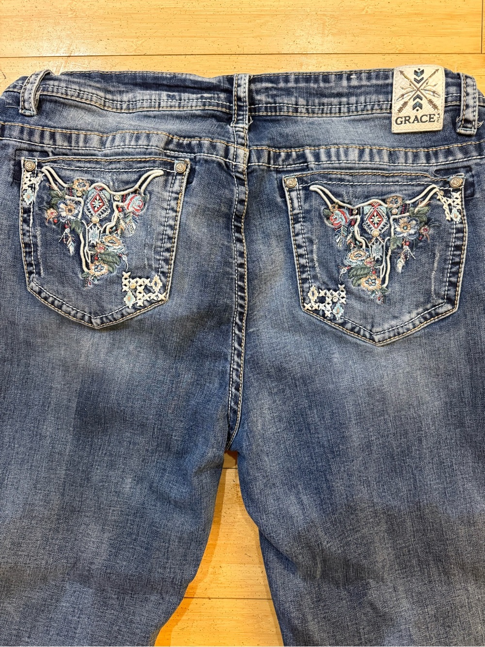 Grace Boot Cut Jeans in Medium Blue Wash with Embroidered Pockets - Picture 3 of 3